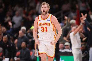 兰代尔：澳洲人的特点是不断沟通 场上发声能掩盖防守错误 配图