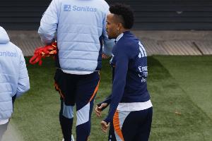 世体：米利唐已准备好重返赛场，对阵马略卡他极可能获得上场时间 配图