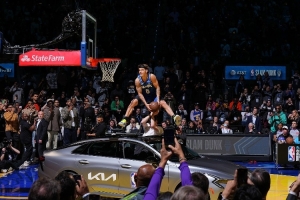 和乔丹同去扣篮大赛？麦克朗：不会说我能赢他 但那将很有趣 配图