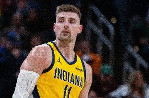 这谁顶得住？步行者板凳狂轰77分 热火替补合计30分 配图