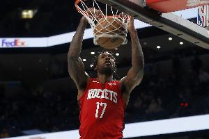 伊森：球队专门为我开了个会 不是负面针对&大家试图让我振作起来 配图