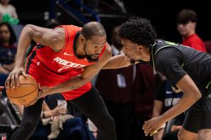 火箭一场决定两队命运！火箭大胜鹈鹕 将勇士&开拓者锁在附加赛区 配图