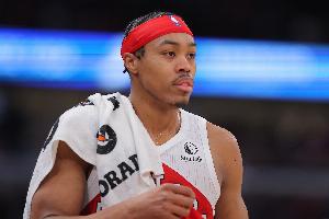 全能锋线！斯科蒂·巴恩斯最近4场场均18.8分6.5板12.3助2断1.3帽 配图