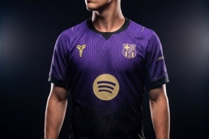 下赛季巴萨客场球衣谍照曝光：保留科比元素，配色致敬紫金湖人 配图
