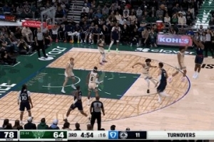 也在延续！小卡三分自信出手飙中 连续第51场得分20+ 配图