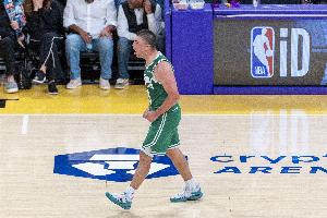 本赛季薪水才723万！普理查德最近两场轰下64分13板10助 配图