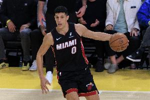 NBA球员谈巴斯托尼离队：理解他的决定 但作为国米球迷感觉糟透了 配图