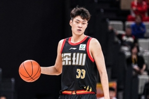 打得可以！王浩然12中7拿到21分4篮板2助攻2抢断 配图
