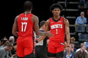 阿门：很多人打得火热时就会有些松懈 我们必须坚持做正确的事情 配图