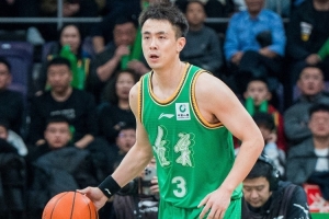沈阳日报：近三战拼劲十足 辽篮冲刺CBA常规赛前八 配图
