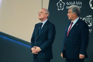 阿斯：皇马推进审判内格雷拉案，指控巴萨涉嫌巨额贿赂 配图