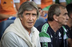 马卡：贝蒂斯主场广播3次误报让球迷疏散，俱乐部解释是误操作 配图