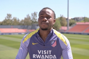 卢克曼：阿尔瓦雷斯有能力改变比赛局势，格列兹曼堪称足球界传奇 配图