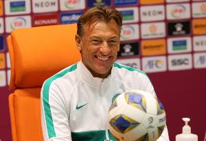 队报：球队近况不佳+被传接手加纳，勒纳尔世界杯前遭沙特解雇 配图