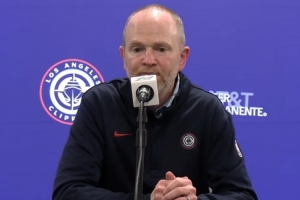 弗兰克：球队充斥着愤怒&沮丧&失望情绪 这也让我们下定决心进步 配图