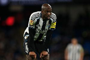 5500万镑血亏！英媒：29岁维萨被估价2000万，加盟后重伤+仅进3球 配图