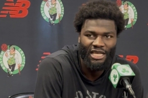 奎塔：助教卡塞尔生涯多次身处争冠情形 他时常分享见解和经验 配图