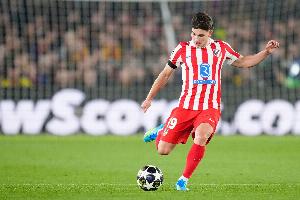 六台记者：马竞更衣室支持阿尔瓦雷斯，大家知道他的重要性 配图