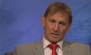 亚当斯：我一直对阿森纳的领导力有所疑虑，赖斯应该担任队长 配图