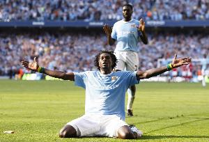 阿德巴约：英超就是如此美妙！你看看曼城进球后还在奔跑就知道了 配图