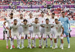为备战2026世界杯，伊朗队征召30名球员参加集训 配图