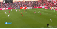 2分钟2球!格雷罗、杰克逊先后破门,拜仁2-1火速反超斯图加特 配图