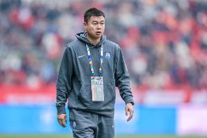 于根伟：泰山整体实力在我们之上 吴兴涵无法登场要找到合理安排 配图