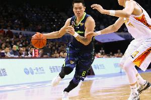 2011年的今天:朱芳雨成CBA历史最年轻的季后赛2000分先生 配图