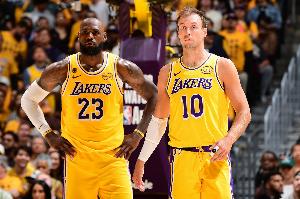 湖人VS火箭G1投篮命中率高达60.6% 队史近36年季后赛单场最高！ 配图