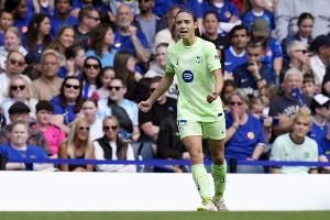 世体:邦马蒂从重伤中回归,向巴萨女足全队发言 配图