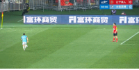 英博定位球机会!马马杜头球击中横梁,阿利米补射打高 配图