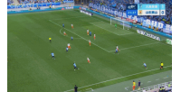 英博2-0领先泰山！高准翼禁区内乌龙助攻 马莱莱补射破门完成传射 配图